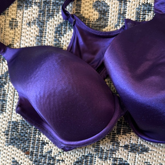 Bali Purple Satin Underwire Bra. Size 38C.  Worn several times. - Picture 3 of 15